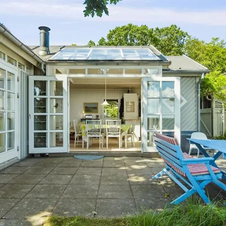 Holiday home Snari - 10m From The Sea In Funen By Interhome