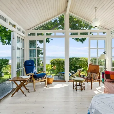 Snari - 10m From The Sea In Funen By Interhome