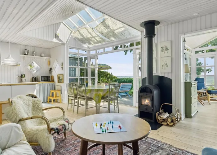 Snari - 10m From The Sea By Interhome *