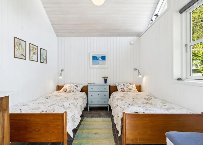 Snari - 10m From The Sea By Interhome